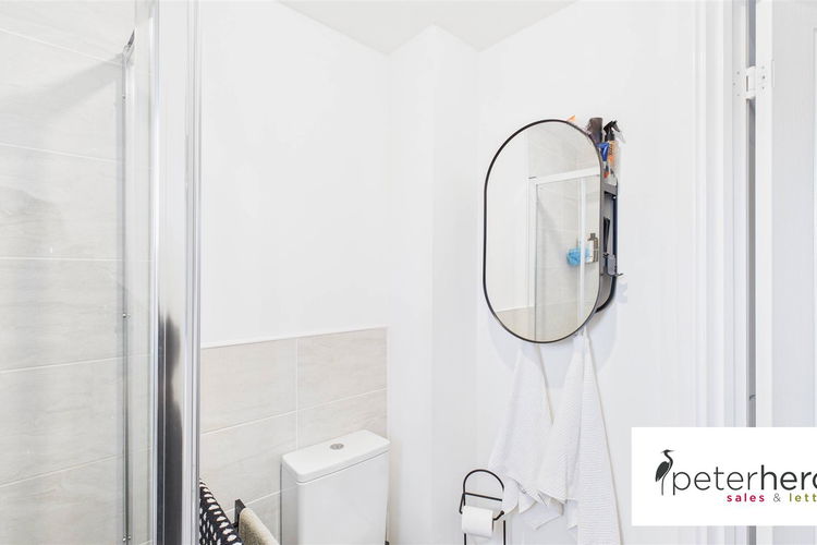 En-Suite Shower Room - Picture 18 of 28