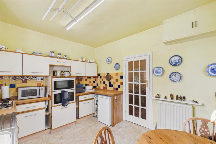 Kitchen - Picture 13 of 35