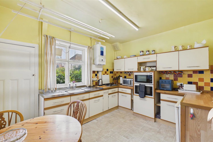 Kitchen - Picture 10 of 35