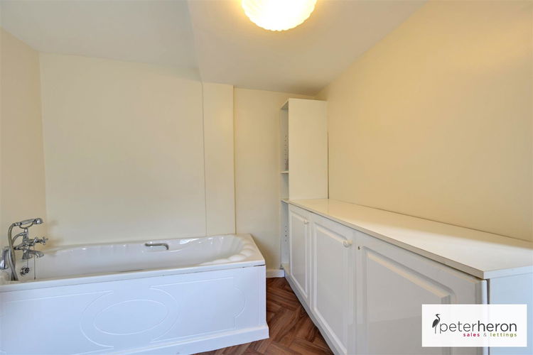 Bathroom - Picture 7 of 12