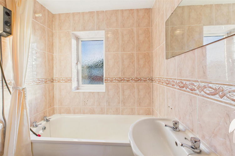 Bathroom - Picture 21 of 25