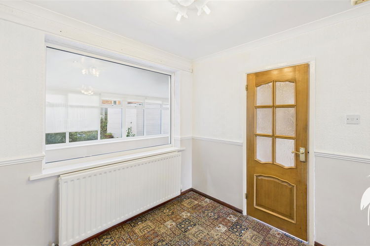 Lounge/Dining Room - Picture 6 of 25