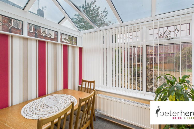 Conservatory - Picture 7 of 26