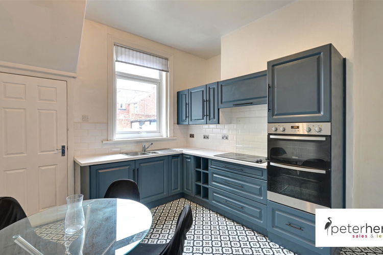 Dining Kitchen - Picture 3 of 15