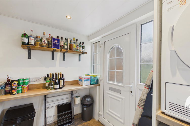 Utility - Picture 11 of 29