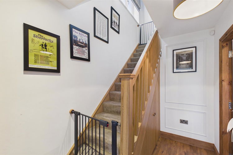 Reception Hall - Picture 15 of 29