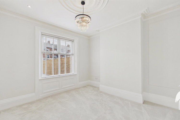 Dining Room - Picture 4 of 30