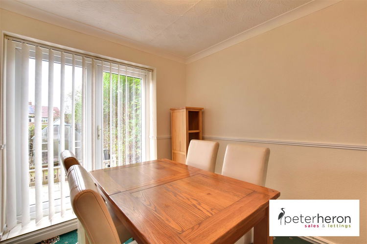Dining Room - Picture 4 of 20