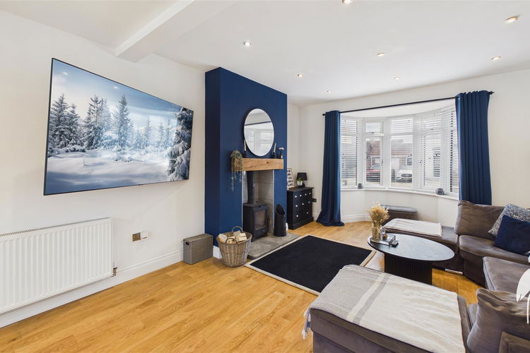 Lounge - Picture 12 of 40