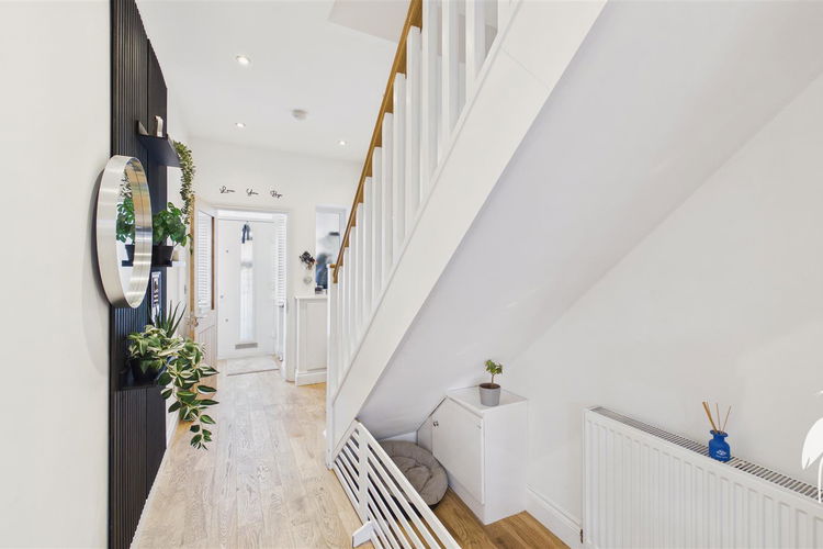 Reception Hall - Picture 16 of 40