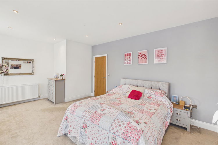 Bedroom 2 - Picture 19 of 40