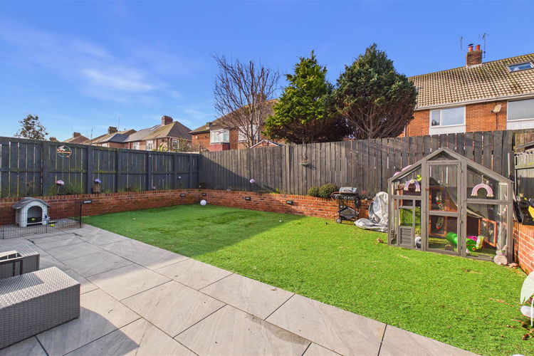 Outside - Picture 34 of 40