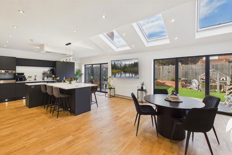 Kitchen/Dining and Family Area - Picture 8 of 40