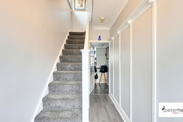 Entrance Hall - Picture 15 of 25