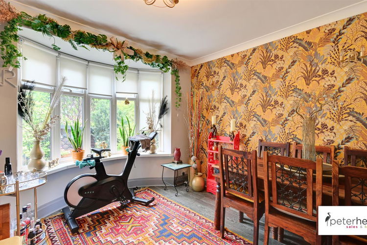 Dining Room - Picture 5 of 25