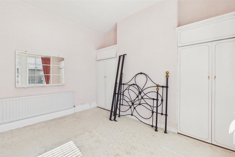 Bedroom 1 - Picture 17 of 27