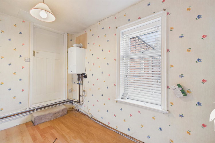 Box Room - Picture 20 of 27