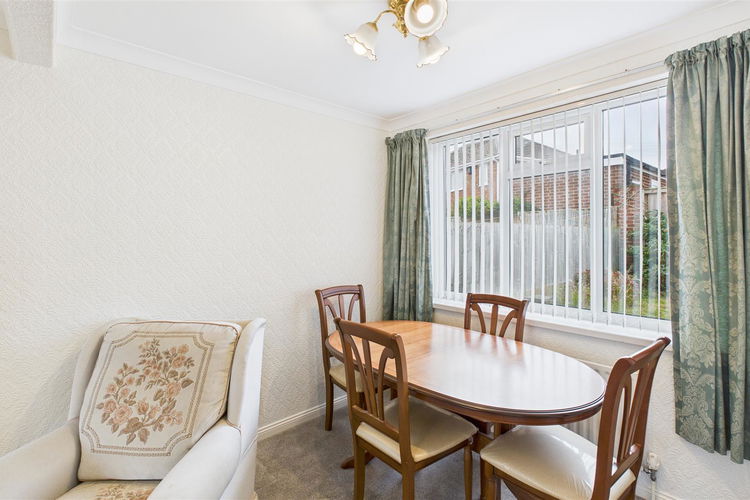 Dining Room - Picture 5 of 23