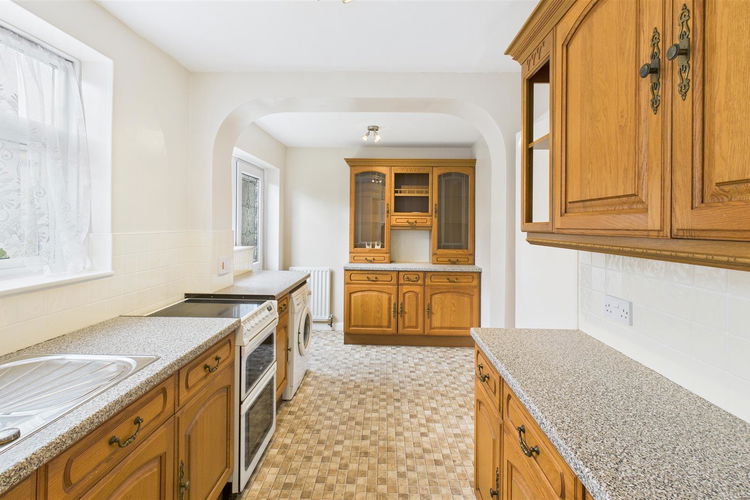 Kitchen - Picture 7 of 23