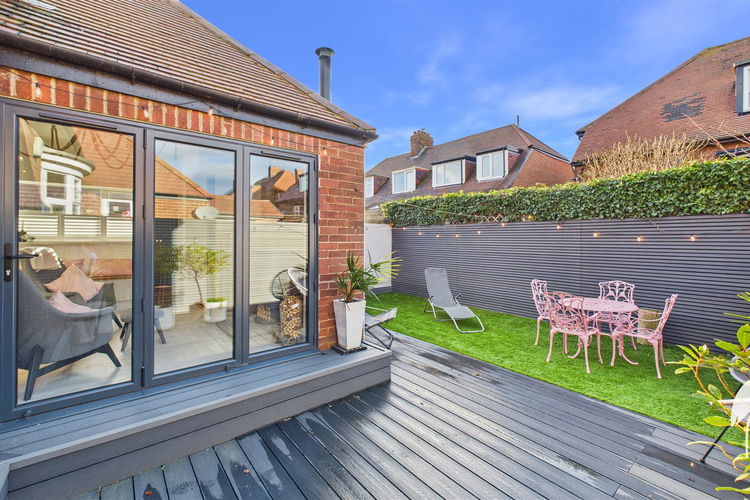 Outside - Picture 32 of 36