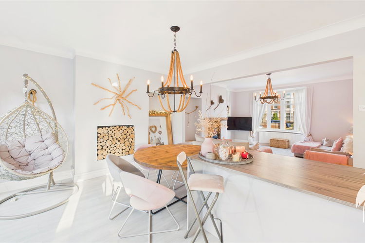 Open Plan Kitchen/Dining Area & Snug - Picture 7 of 36