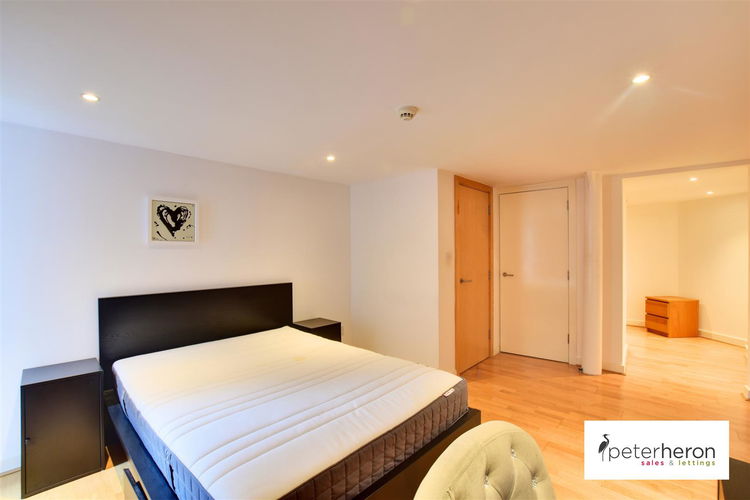 Bedroom 1 - Picture 8 of 16