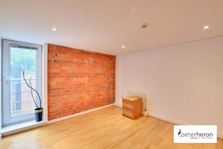 Bedroom 2 - Picture 11 of 16