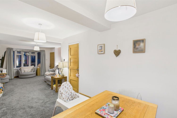 Dining Room - Picture 4 of 26