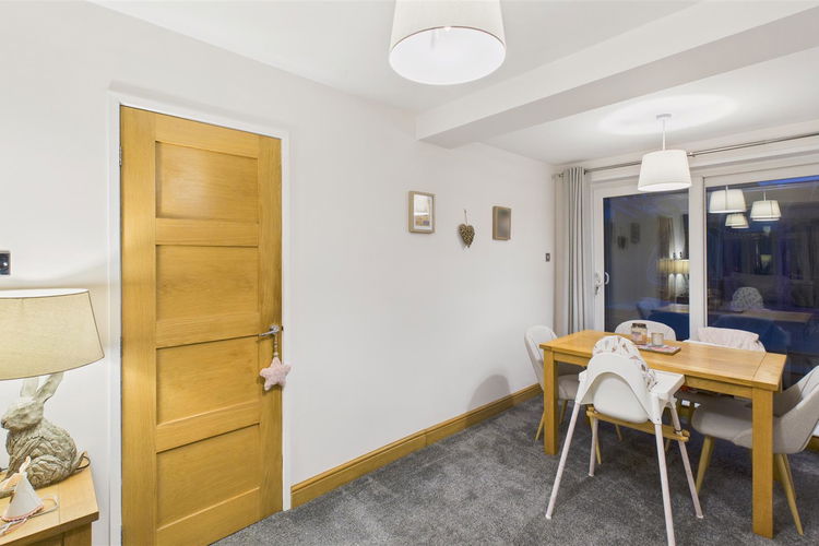 Dining Room - Picture 5 of 26