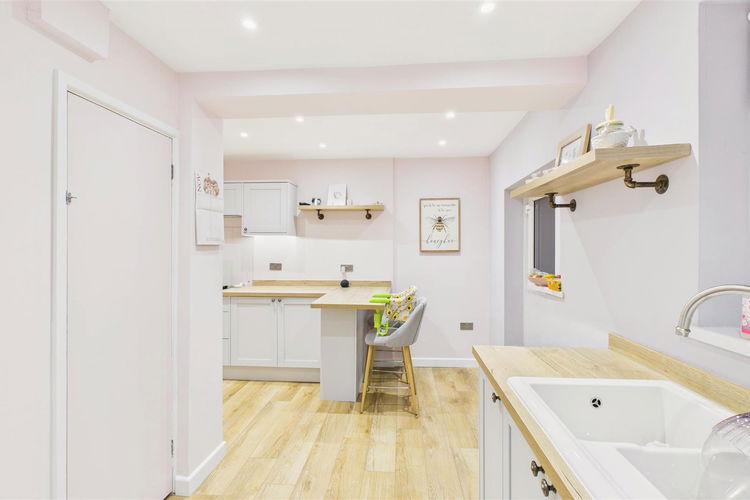 Breakfasting Kitchen - Picture 10 of 26