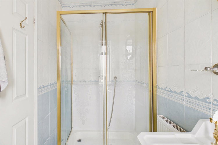 En-Suite Shower Room - Picture 21 of 37