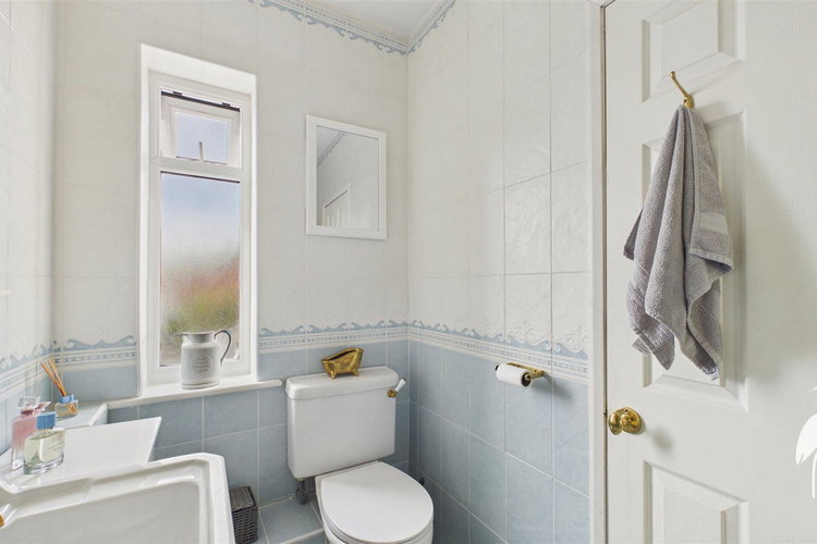 En-Suite Shower Room - Picture 22 of 37