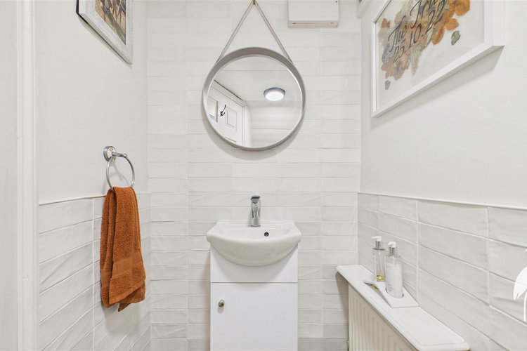Cloakroom/WC - Picture 12 of 37