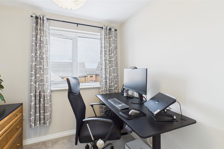 Bedroom 3 - Picture 12 of 23