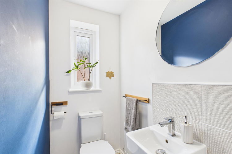 Cloakroom/WC - Picture 8 of 23