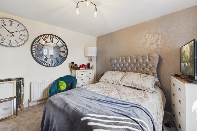 Bedroom 1 - Picture 11 of 19