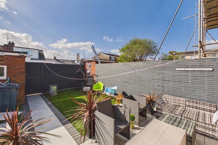 Outside - Picture 17 of 19