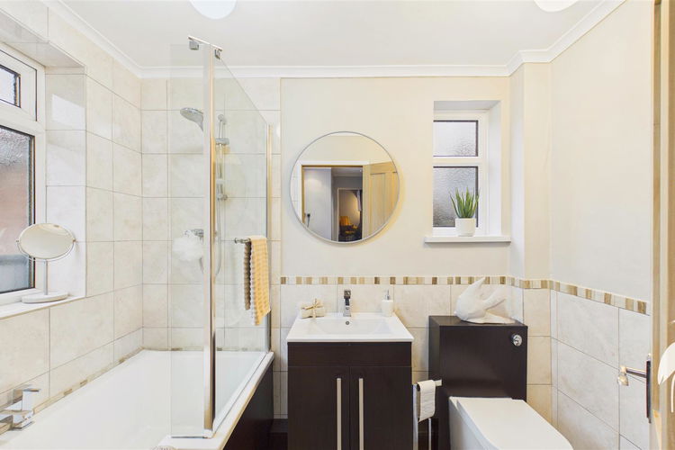 Bathroom - Picture 12 of 24