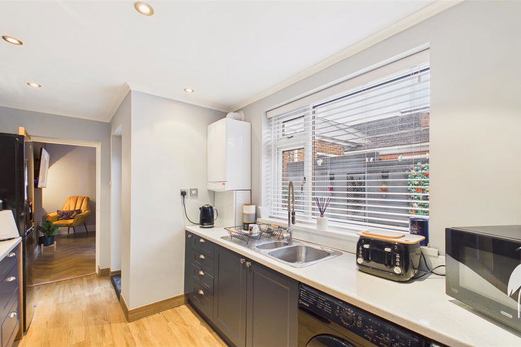 Kitchen - Picture 10 of 24