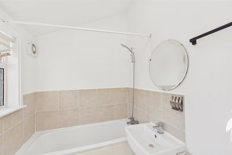 Bathroom - Picture 12 of 15