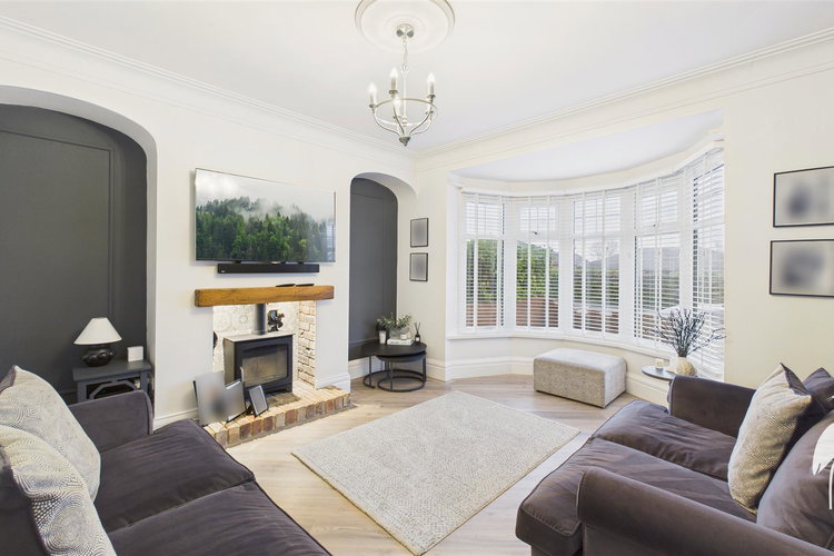 Lounge - Picture 2 of 46