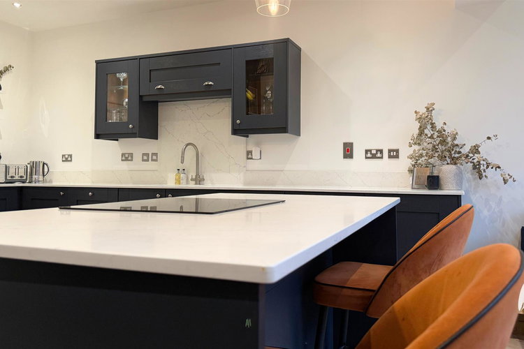 Open Plan Living Kitchen - Picture 9 of 46