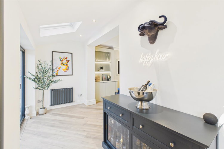 Open Plan Living Kitchen - Picture 14 of 46