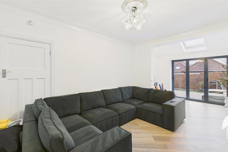 Family Room - Picture 19 of 46