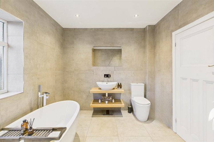 Bathroom - Picture 41 of 46