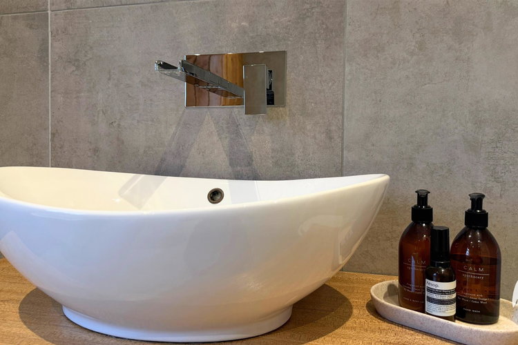 Bathroom - Picture 42 of 46