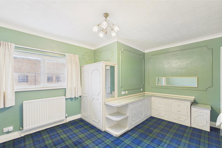 Bedroom 1 - Picture 14 of 28