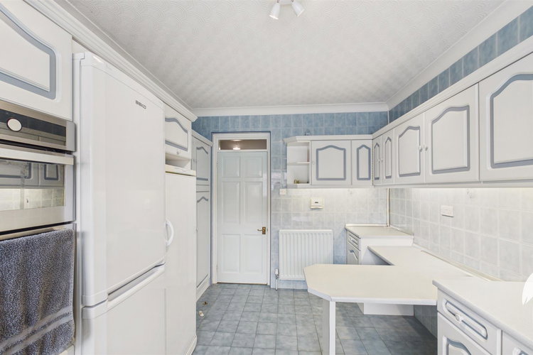 Kitchen - Picture 10 of 31