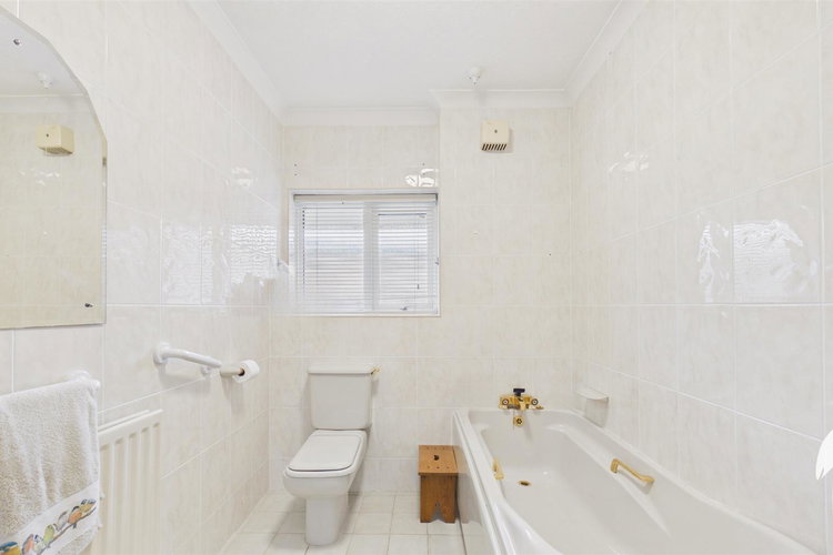 En-Suite Bathroom - Picture 14 of 31