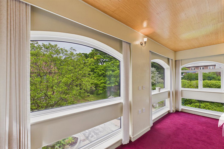 Sun Room - Picture 5 of 31